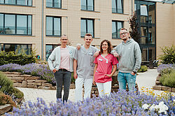 Auszubildende am Standort Geseke (v. li.: Ute Feldmann, Tim Christmann, Patricia Kosfeld, Benedikt Hahnel) (Foto: Seniorenhilfe SMMP)